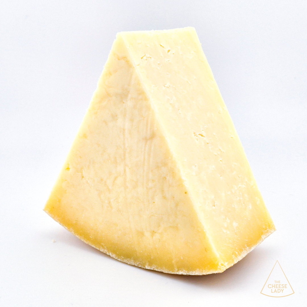 St Andrews Cheddar | Scottish Sharp Cheddar Cheese | The Cheese